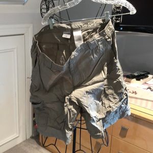 Men’s cargo shorts